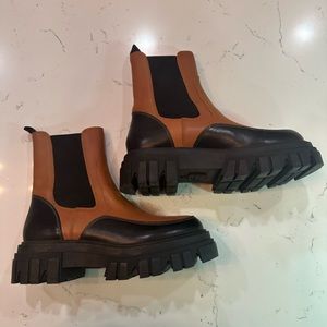 Marc Fisher lug sole Chelsea boot